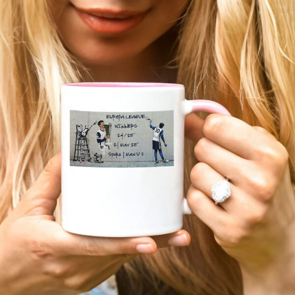 Banksy Inspired graffiti Tottenham Hotspur Mug