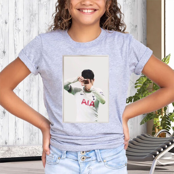 Son Heung-min Celebrates - Camera Moment Tottenham Hotspur T-Shirt