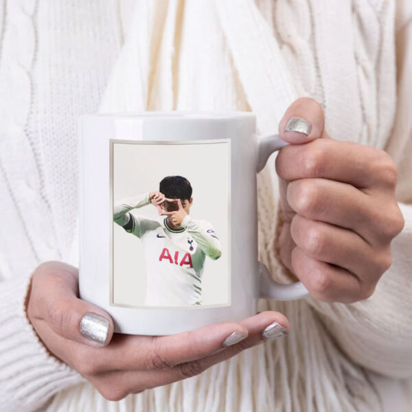 Son Heung-min Celebrates – Camera Moment Tottenham Hotspur Mug
